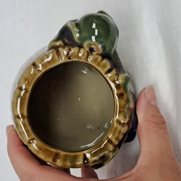 Vintage 5” handmade and artist signed majolica Elephant pottery planter - Picture 4 of 7